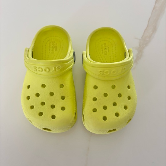 CROCS Other - CROCS Classic Clog